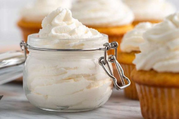 طعم دار کردن خامه